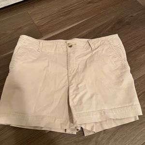 Loft cream twill shorts/ like new/ size 10/ 4 inch inseam